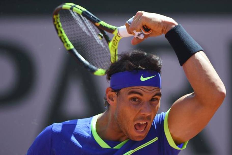Rafa Nadal conquista il decimo Roland Garros in carriera, battendo lo svizzero Stan Wawrinka, vincitore qui nel 2015, 6-2 6-3 6-1